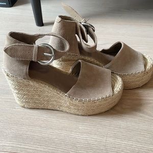 Marc Fisher Wedges